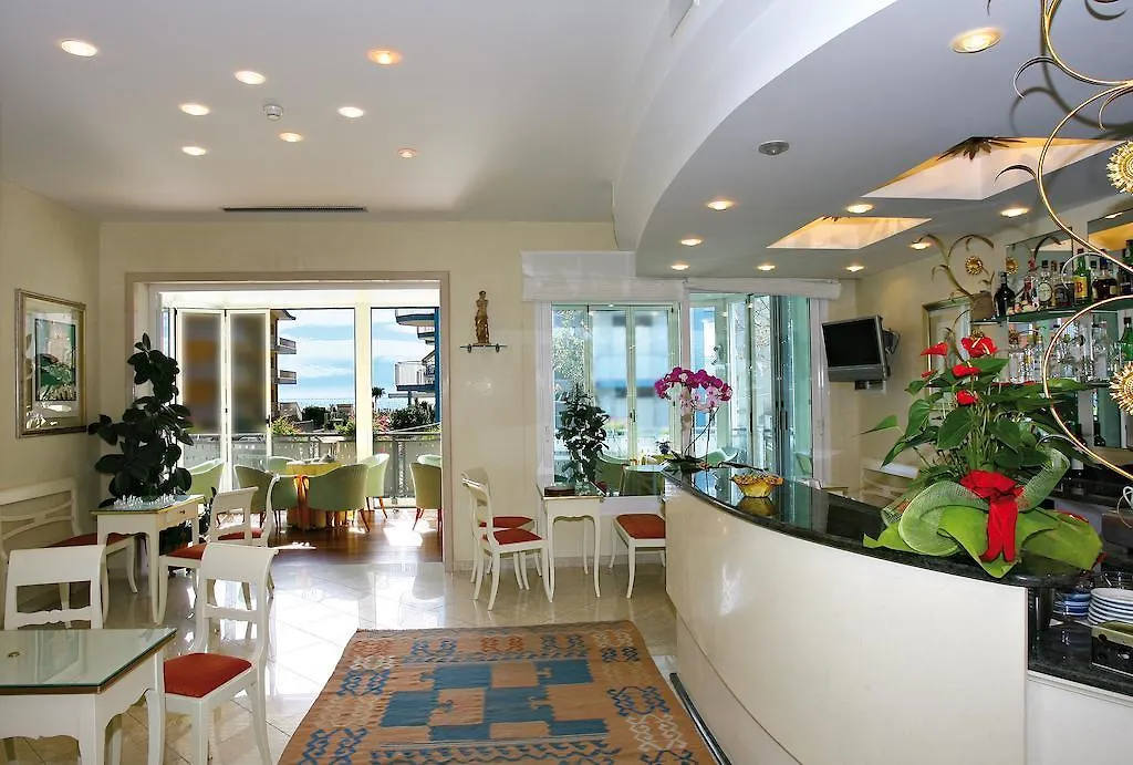 Hotel Helios Lido di Jesolo 4*,  Italia