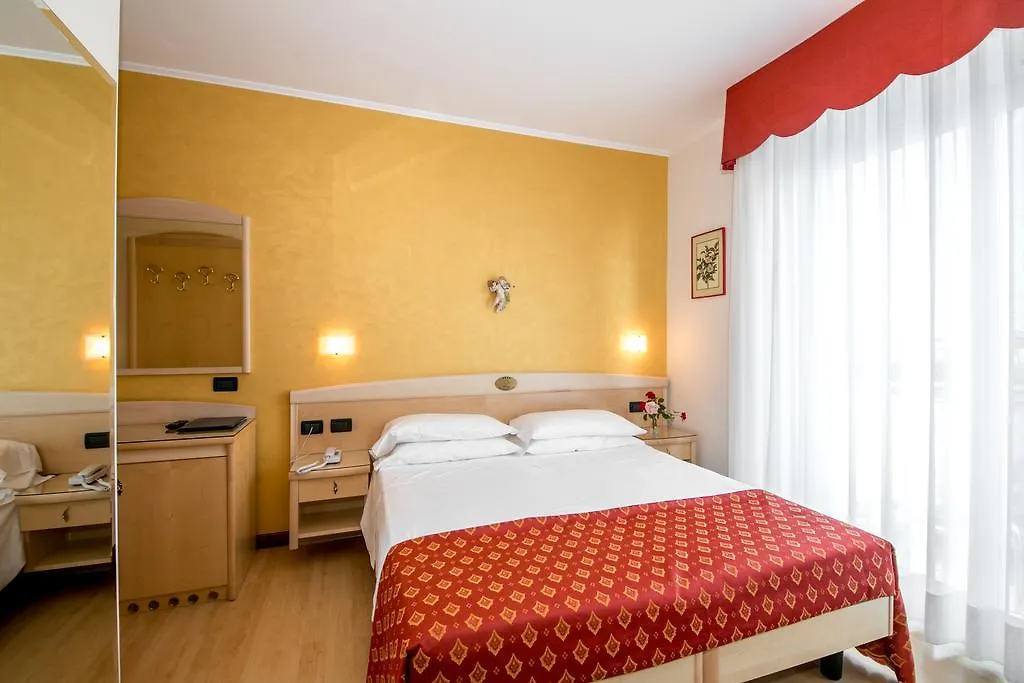 Hotel Helios Lido di Jesolo 4*,  Italy